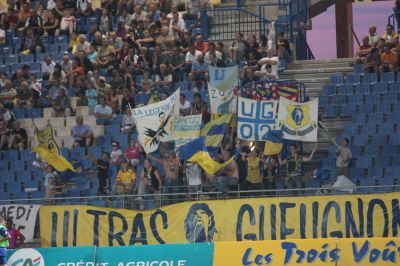 kop ug ultras gueugnon etendard 